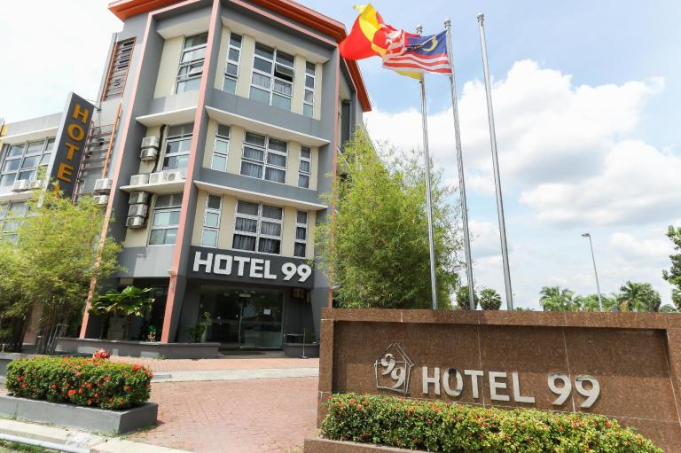 Hotel 99 Bandar Botanik Klang 
